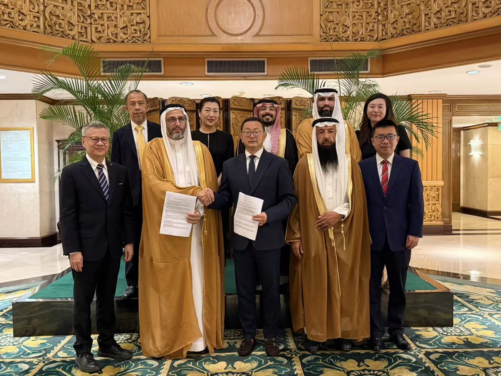 Agreement signing during the China business delegation, September 2025
